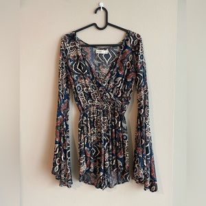 Abercrombie & Fitch Floral Bell Sleeve V neck Romper size XS